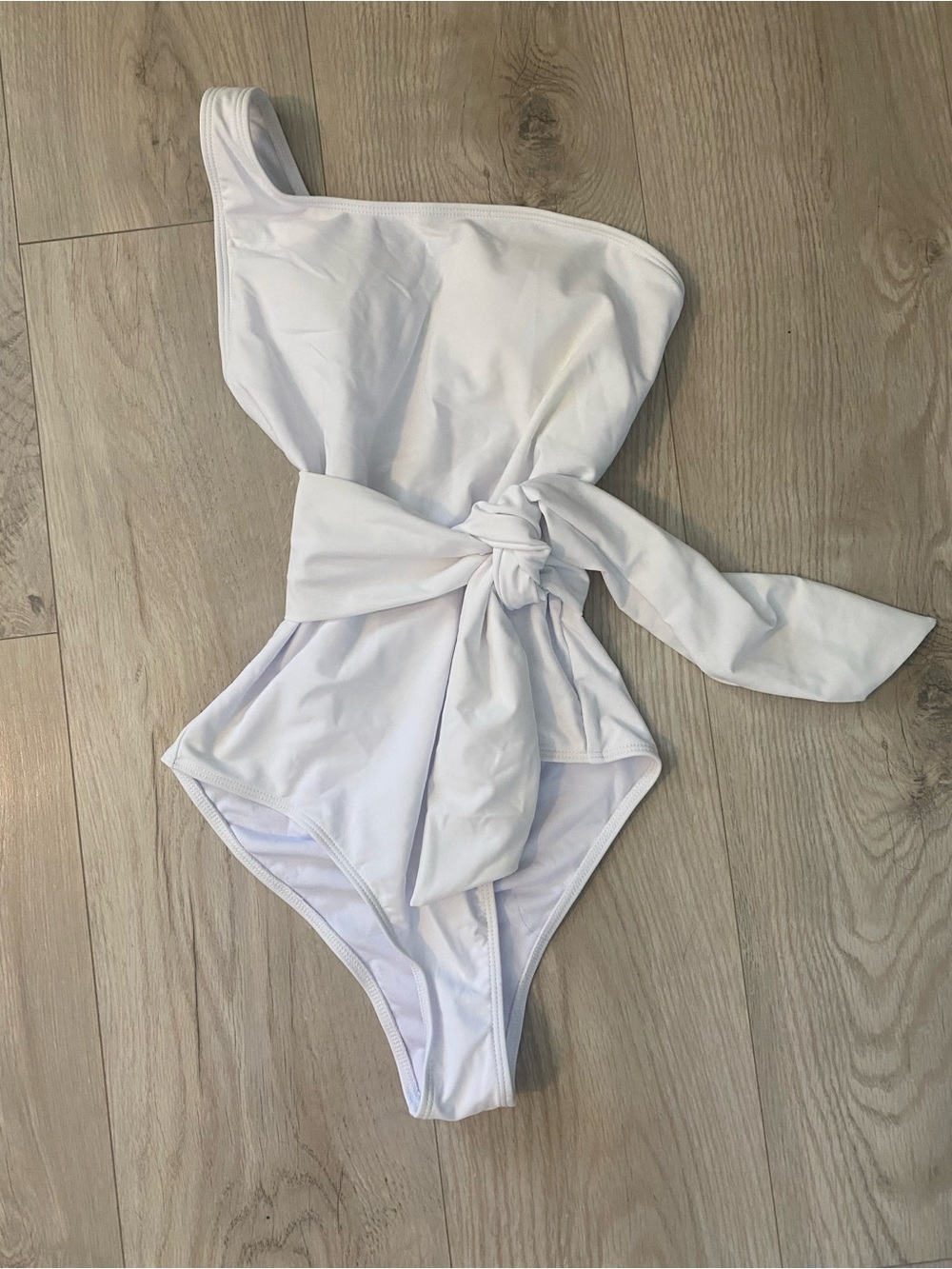 White One-Shoulder Knot Front One-Piece Swimsuit